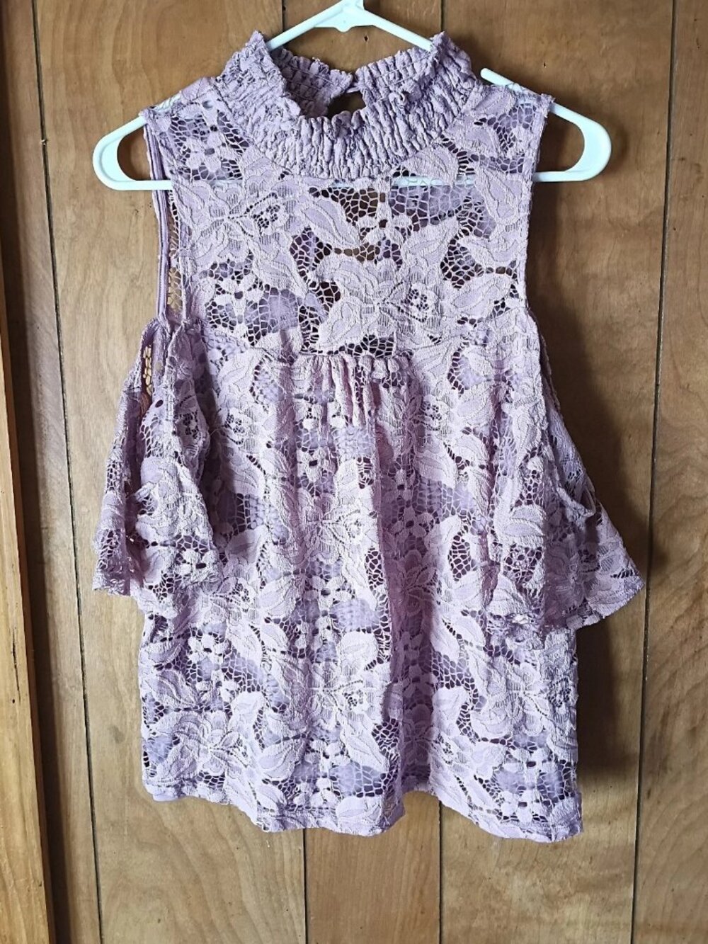 G Collection Women’s Mauve Lace Cold Shoulder Blouse Size M Sheer Lined Pullover